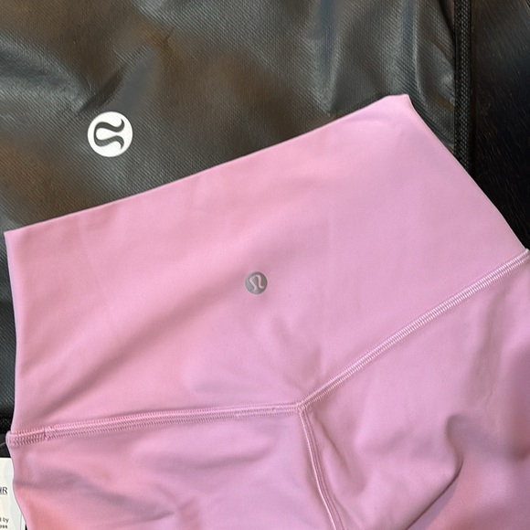 LULULEMON ALIGN HR SHORTS 4” in VITA PINK SZ 4,6,10 NWT - Picture 5 of 16